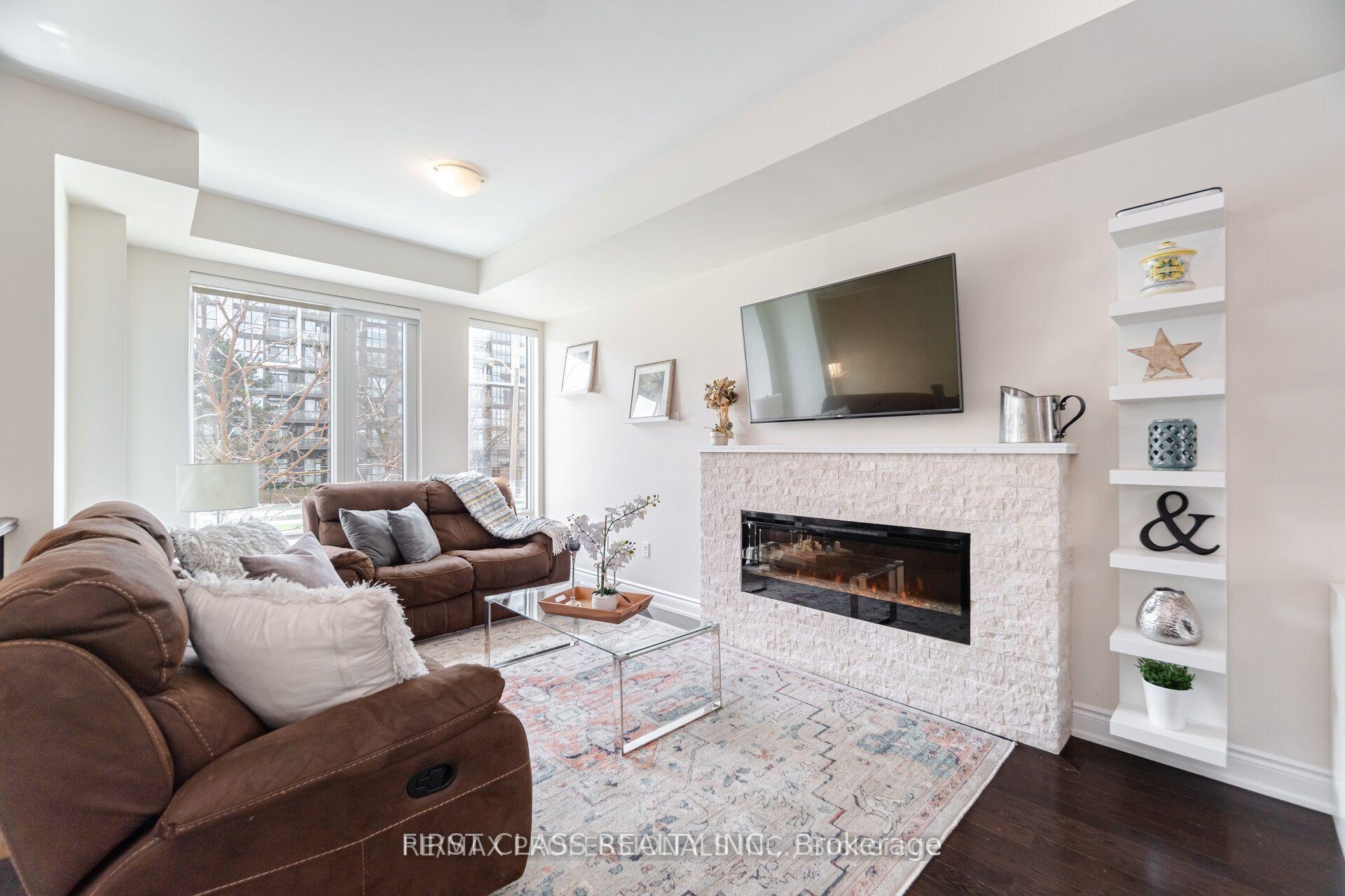 Photo 3 of 31 Pony Farm Drive, Etobicoke, Willowridge-Martingrove-Richview — HOMEH