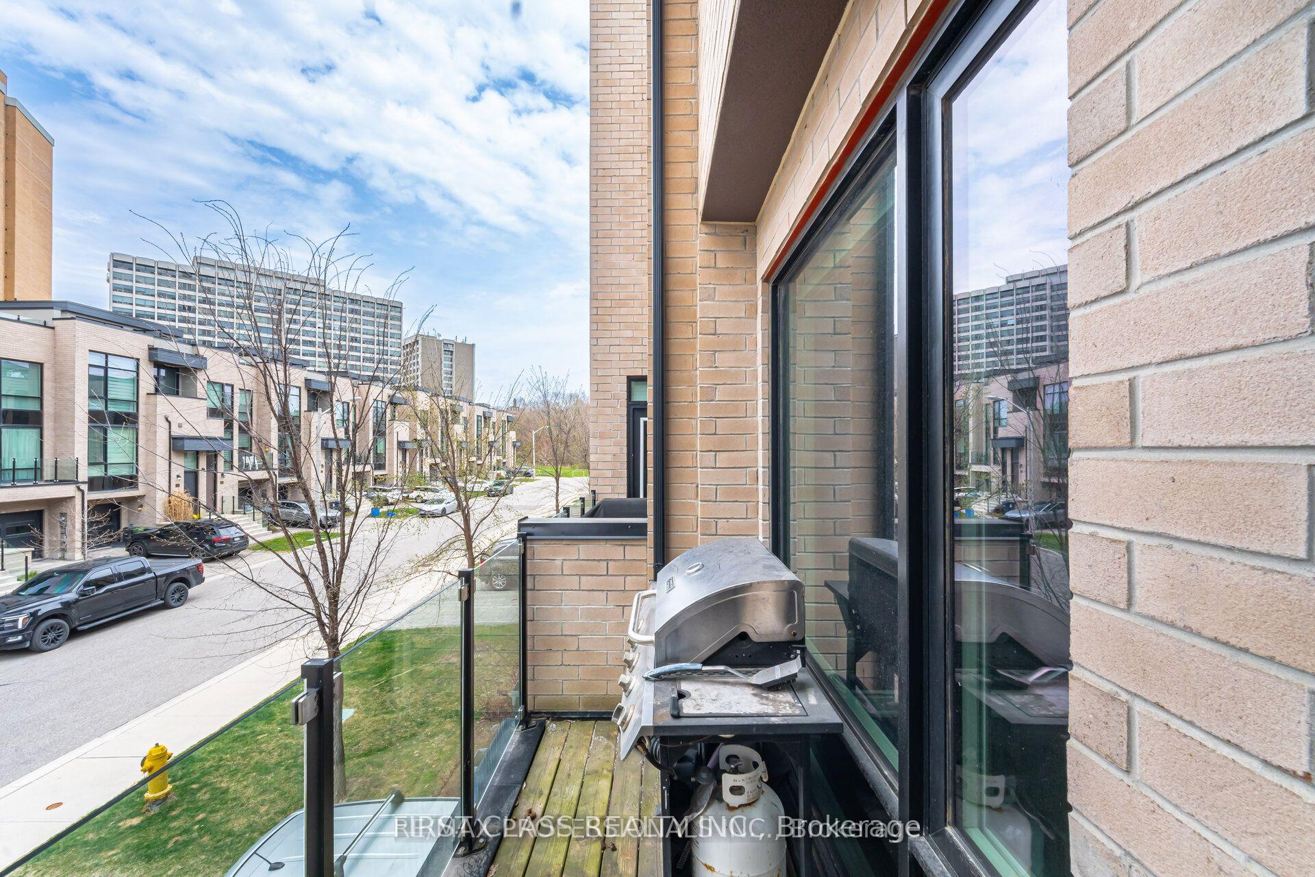 Photo 8 of 31 Pony Farm Drive, Etobicoke, Willowridge-Martingrove-Richview — HOMEH