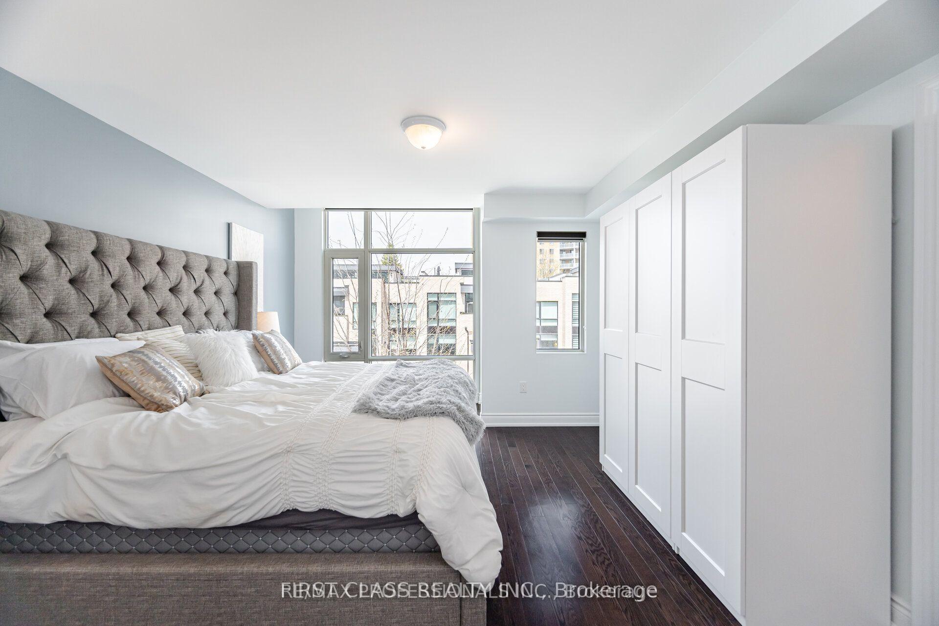 Photo 5 of 31 Pony Farm Drive, Etobicoke, Willowridge-Martingrove-Richview — HOMEH