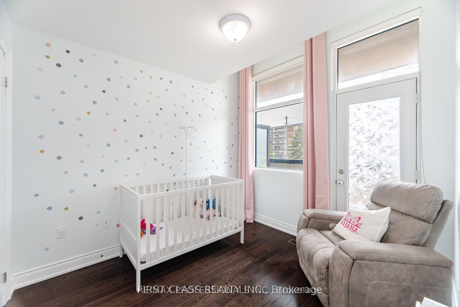 Photo 6 of 31 Pony Farm Drive, Etobicoke, Willowridge-Martingrove-Richview — HOMEH