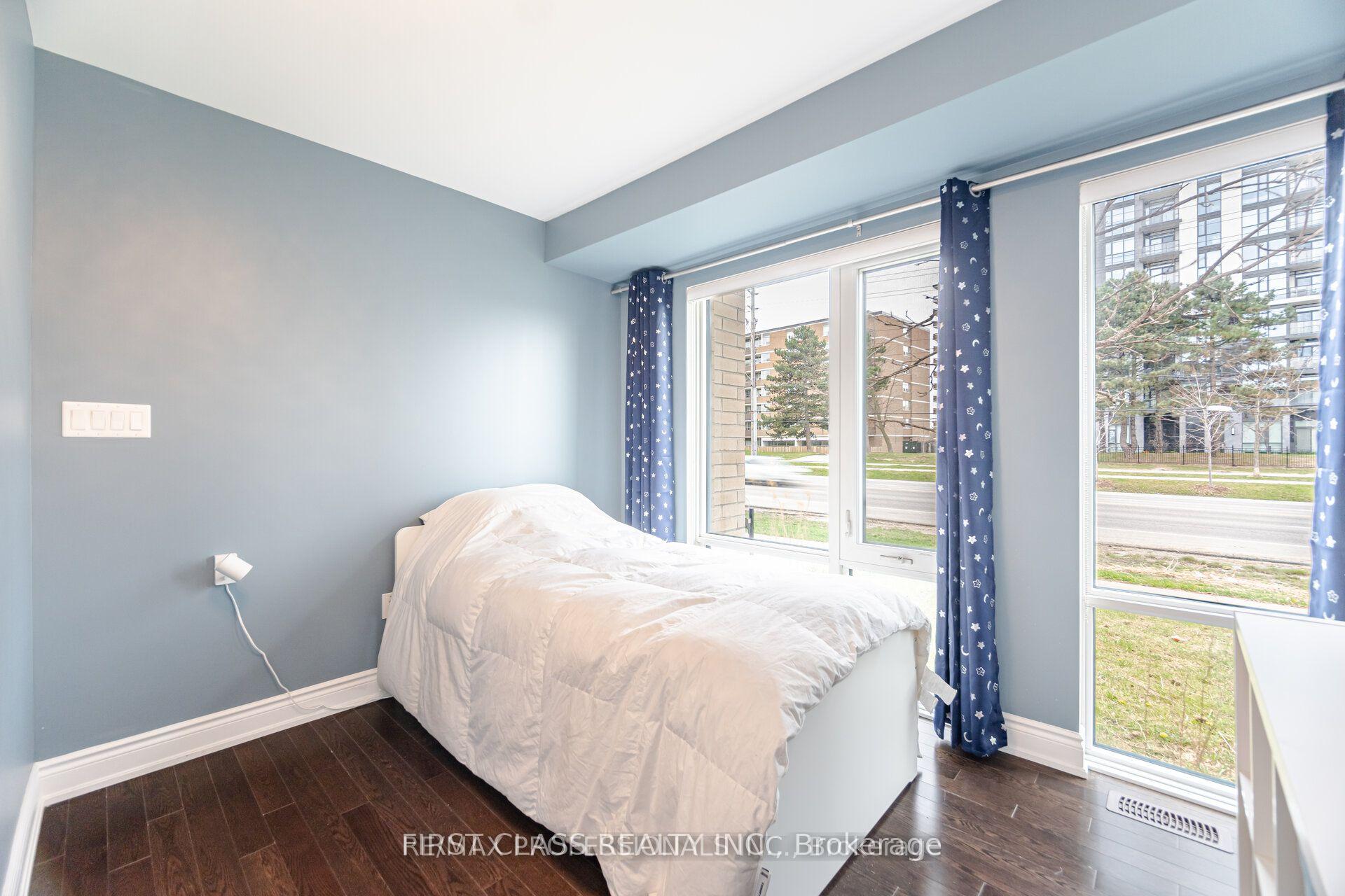 Photo 10 of 31 Pony Farm Drive, Etobicoke, Willowridge-Martingrove-Richview — HOMEH
