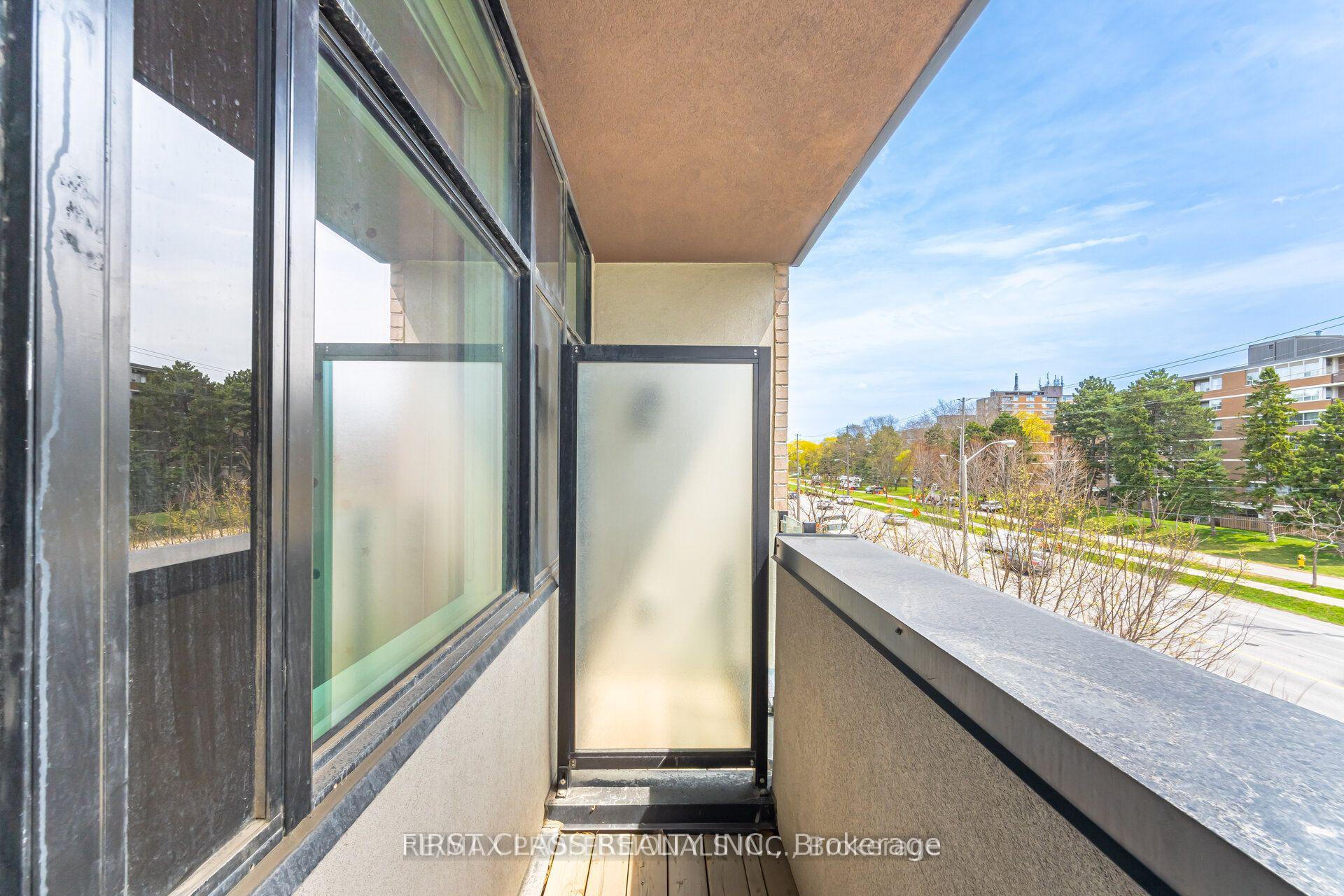 Photo 14 of 31 Pony Farm Drive, Etobicoke, Willowridge-Martingrove-Richview — HOMEH