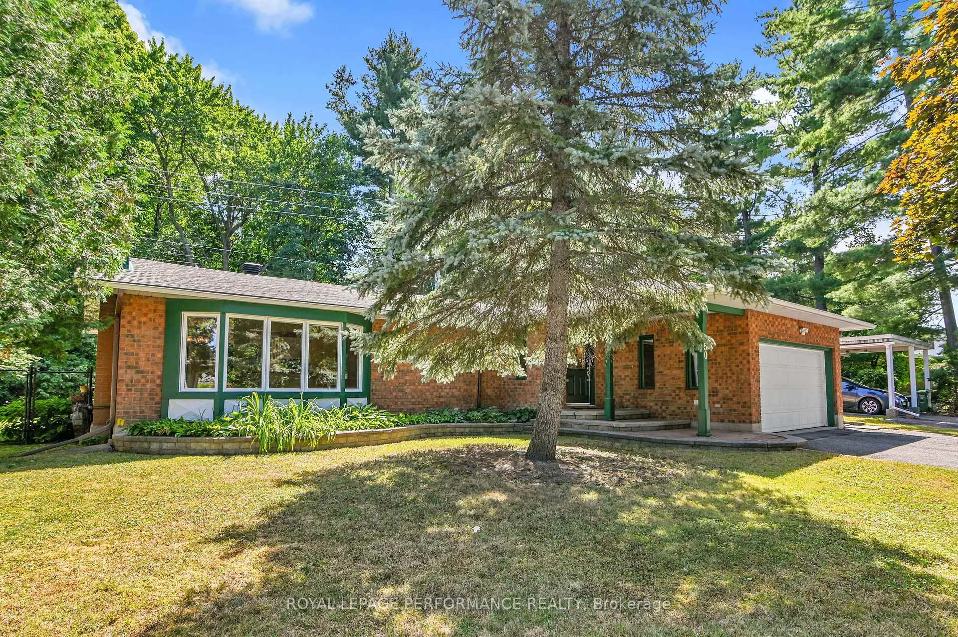 Photo 8 of 50 Stinson Avenue, Ottawa, Lynwood Village — HOMEH