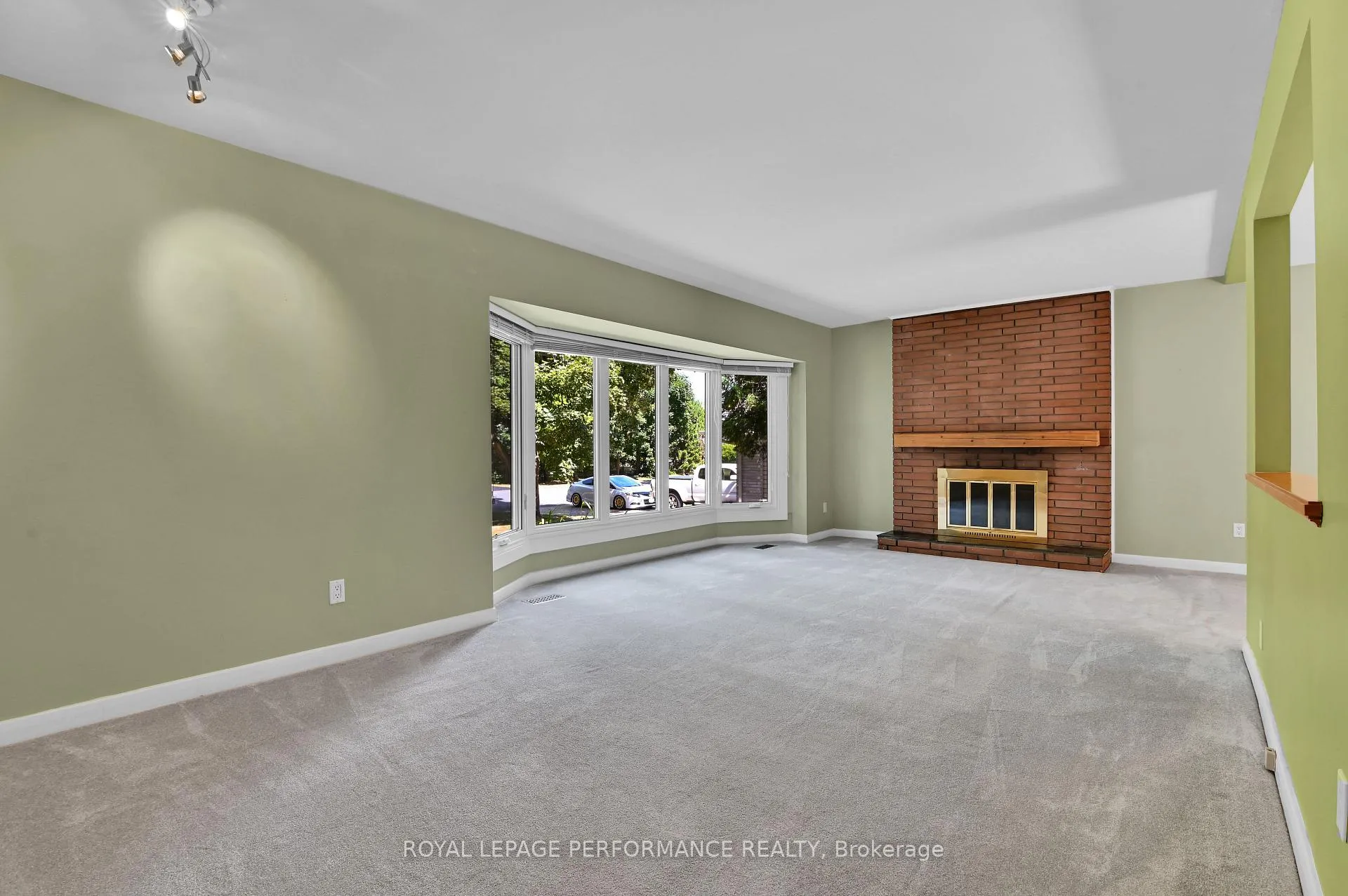 Photo 35 of 50 Stinson Avenue, Ottawa, Lynwood Village — HOMEH
