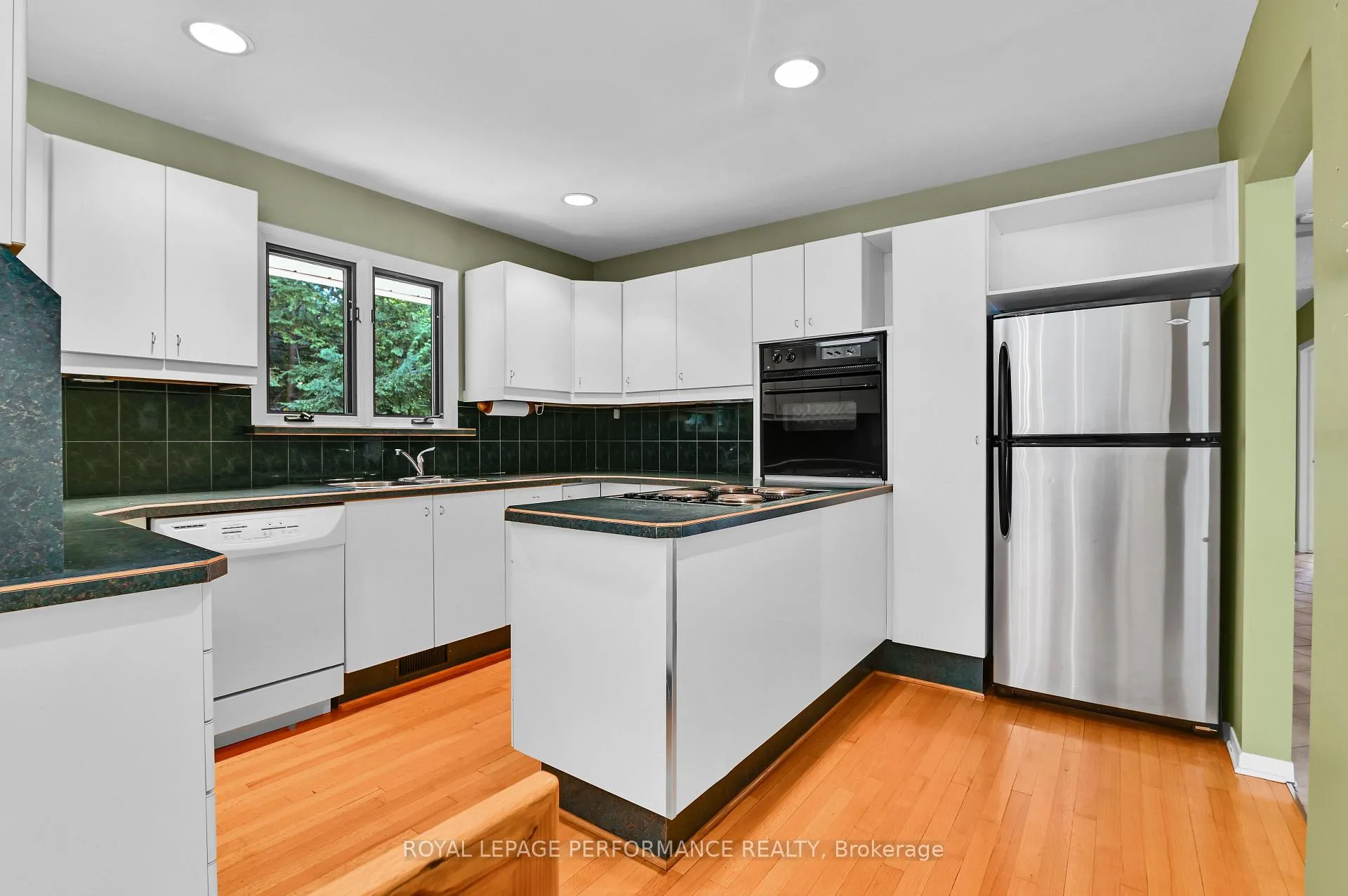 Photo 83 of 50 Stinson Avenue, Ottawa, Lynwood Village — HOMEH