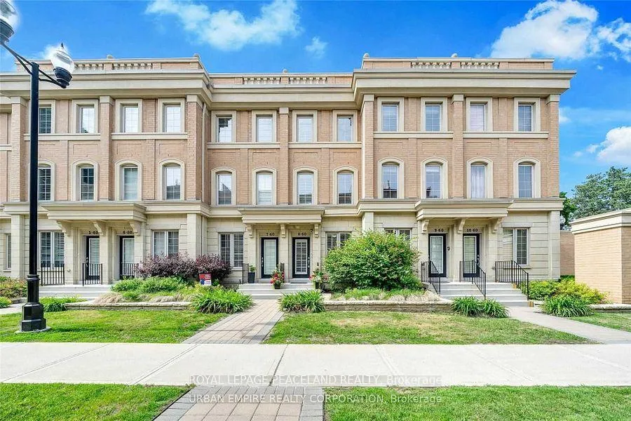 Front of Unit 10, 60 Hargrave Lane