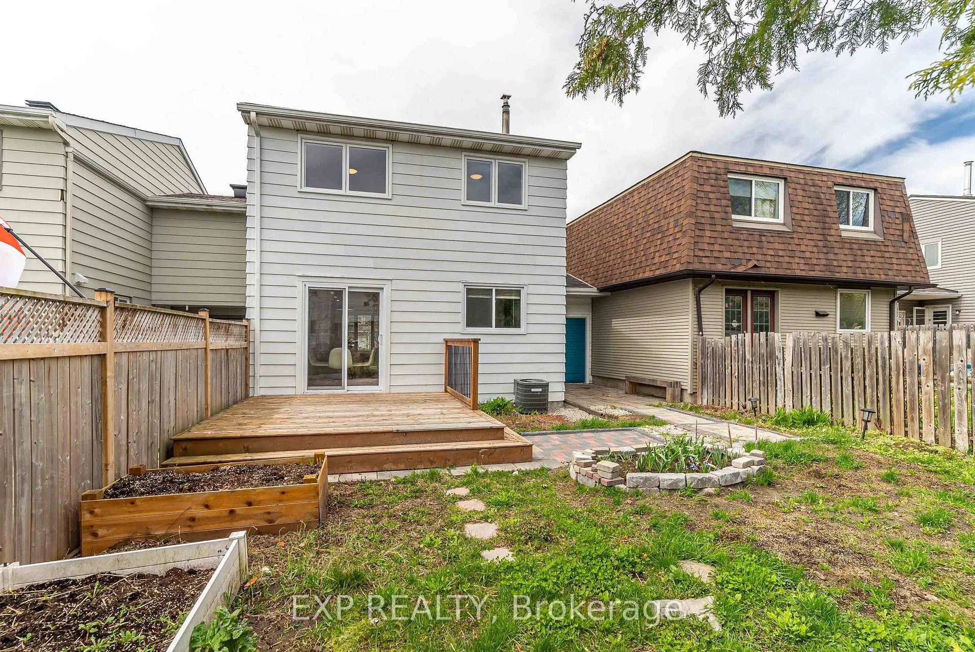 Photo 304 of 2394 Rondel Street, Ottawa, Blackburn Hamlet (South) — HOMEH