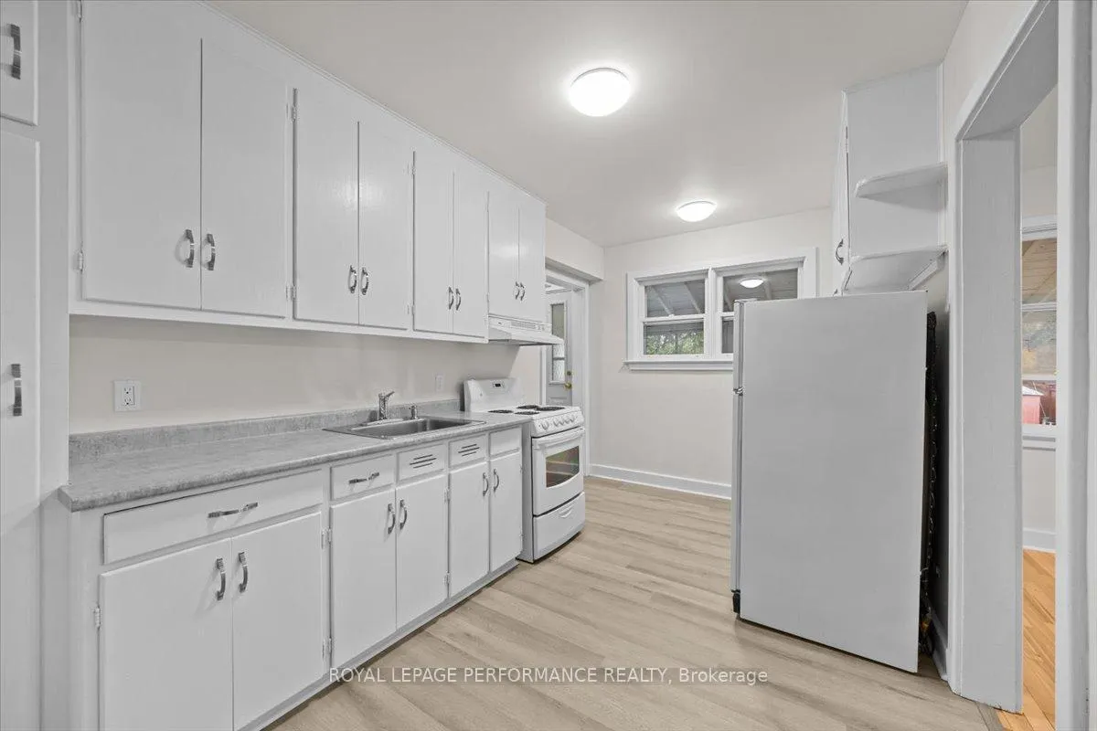 Photo 119 of 234 Knox Crescent, Ottawa, Riverview Park — HOMEH