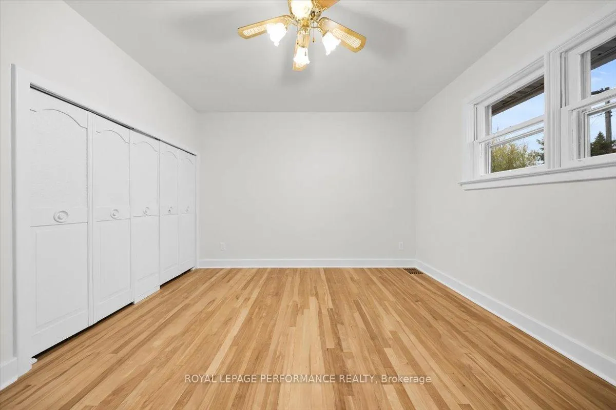 Photo 156 of 234 Knox Crescent, Ottawa, Riverview Park — HOMEH