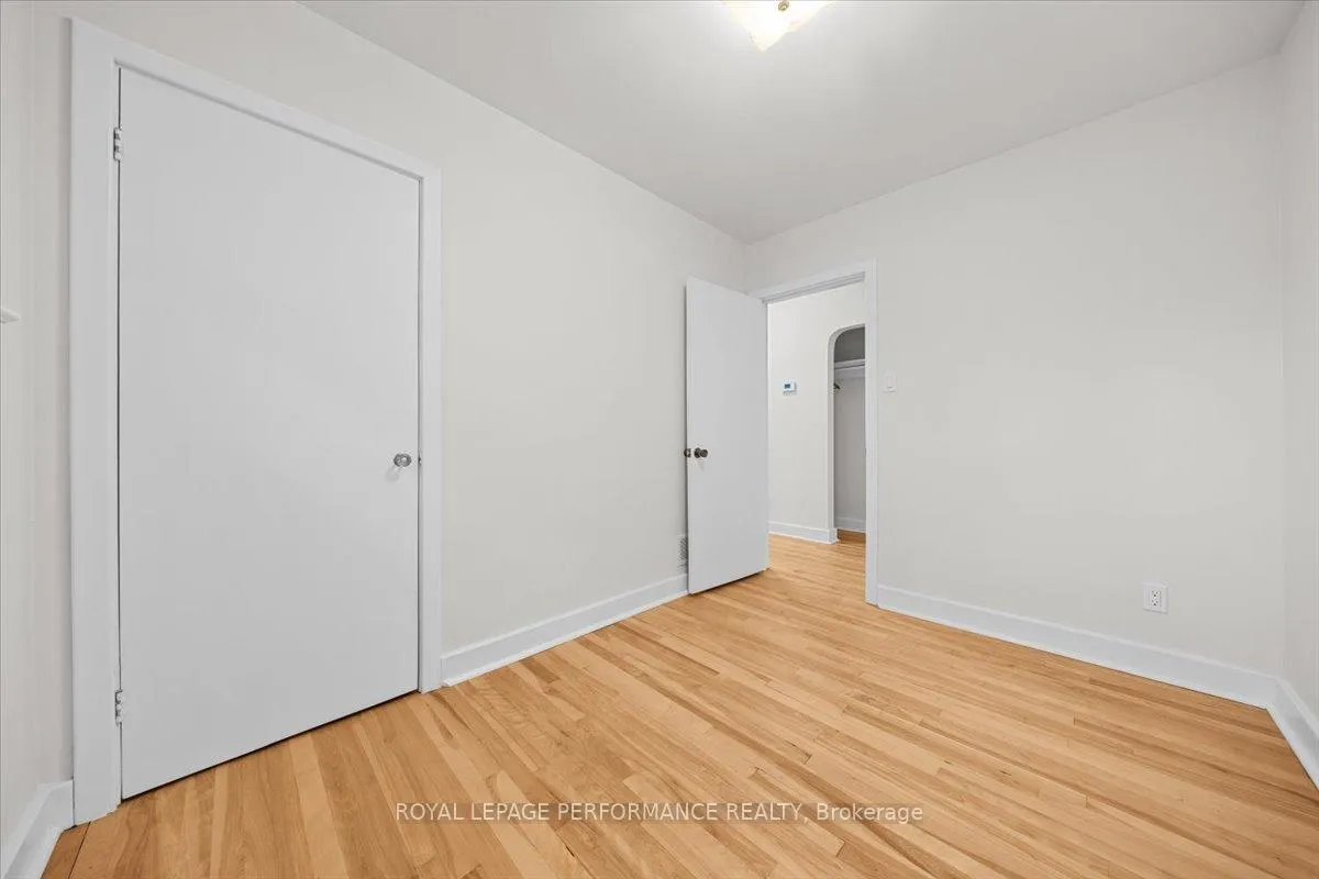 Photo 171 of 234 Knox Crescent, Ottawa, Riverview Park — HOMEH