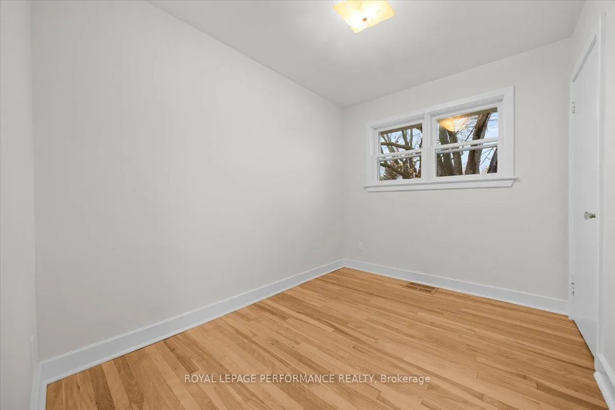 Photo 182 of 234 Knox Crescent, Ottawa, Riverview Park — HOMEH