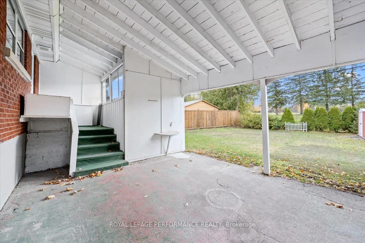 Photo 289 of 234 Knox Crescent, Ottawa, Riverview Park — HOMEH