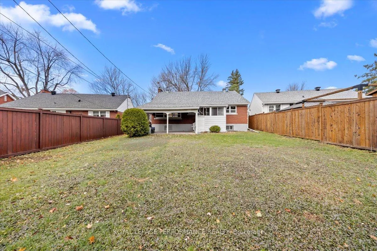 Photo 295 of 234 Knox Crescent, Ottawa, Riverview Park — HOMEH