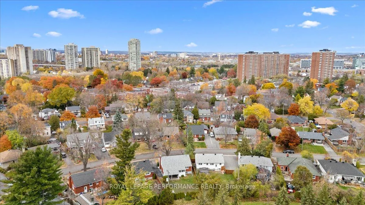 Photo 323 of 234 Knox Crescent, Ottawa, Riverview Park — HOMEH