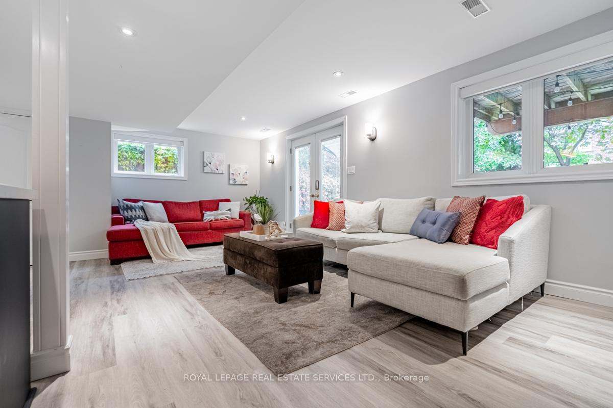 Photo 5 of Unit Unit 2, 59 The Westway, Etobicoke, Willowridge-Martingrove-Richview — HOMEH