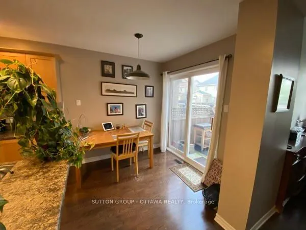 Photo 9 of 304 Grey Seal Circle, Ottawa, Riverside South/Gloucester Glen — HOMEH