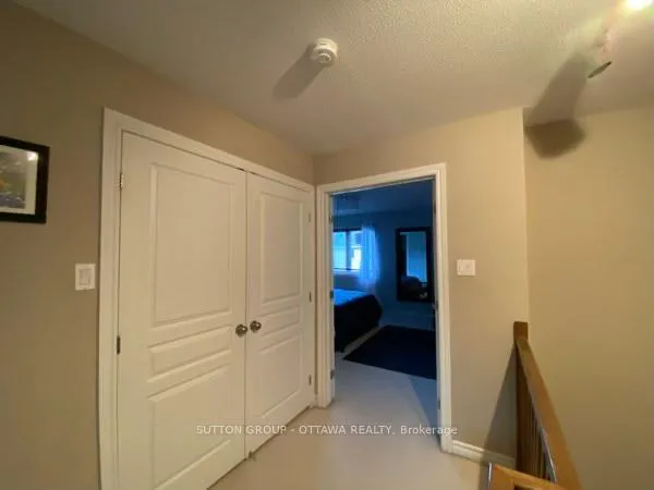 Photo 13 of 304 Grey Seal Circle, Ottawa, Riverside South/Gloucester Glen — HOMEH