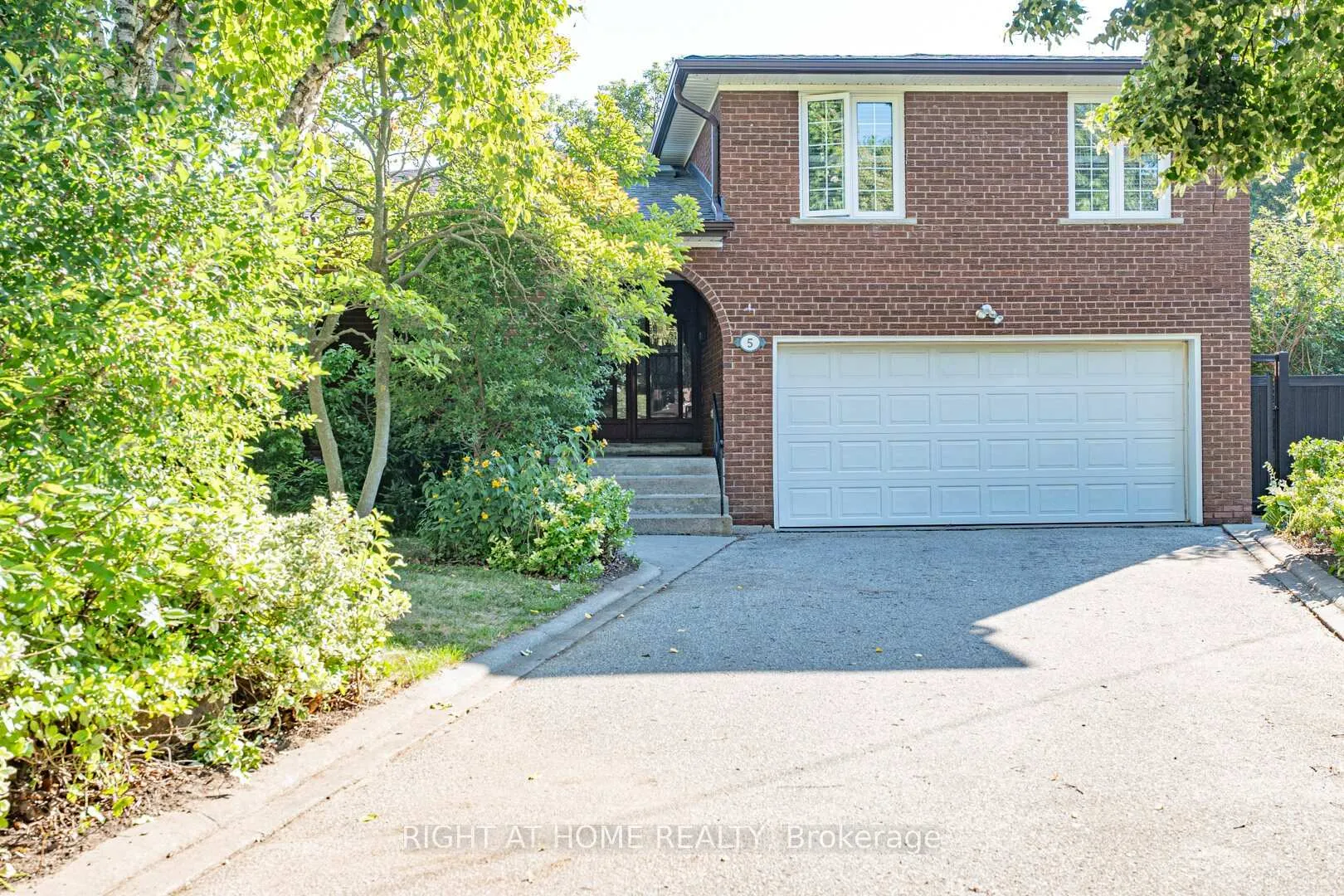 Front of 5 Greyswood Court