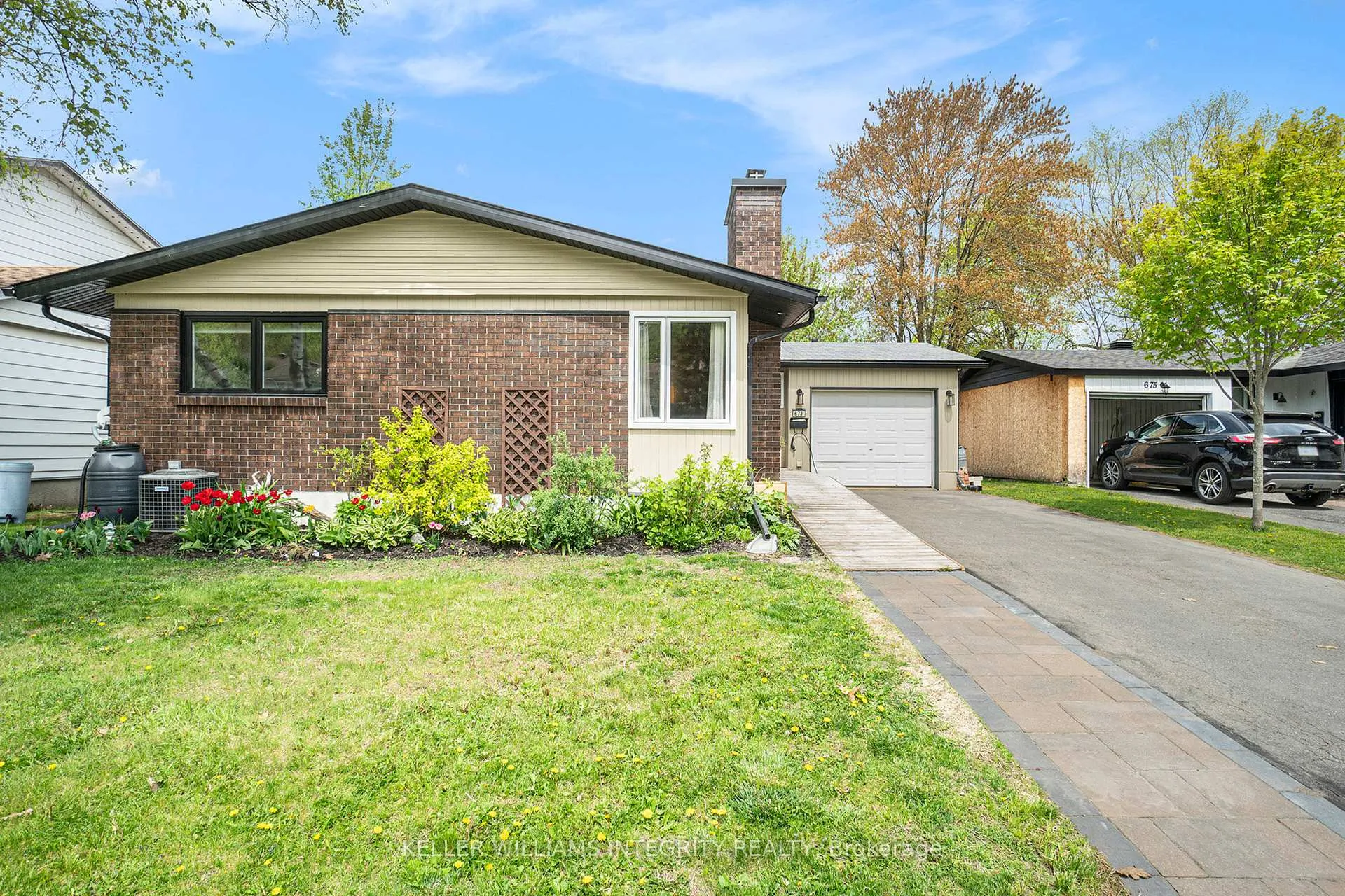 Photo 7 of 673 La Verendrye Drive, Ottawa, Beacon Hill North — HOMEH