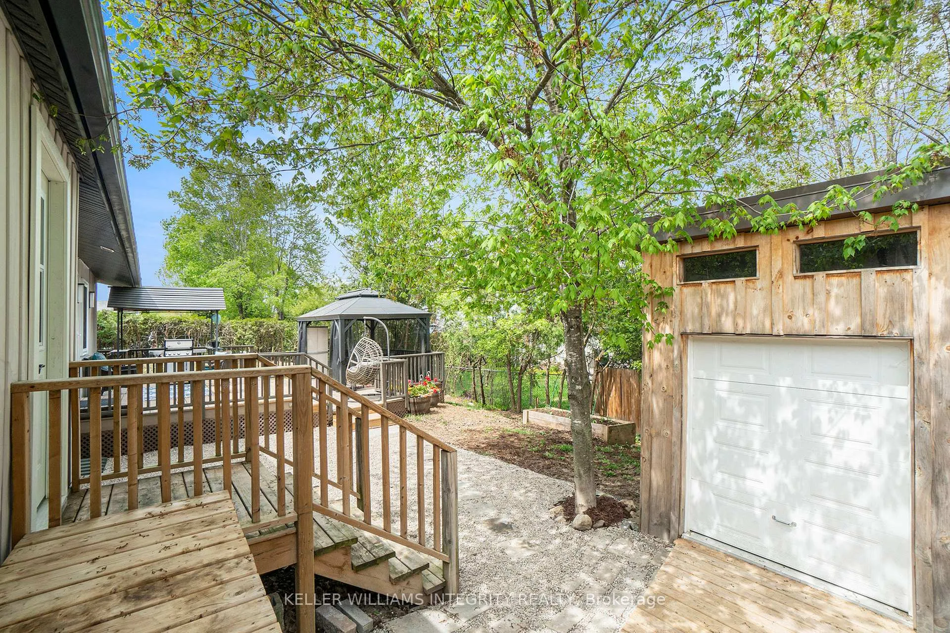 Photo 277 of 673 La Verendrye Drive, Ottawa, Beacon Hill North — HOMEH