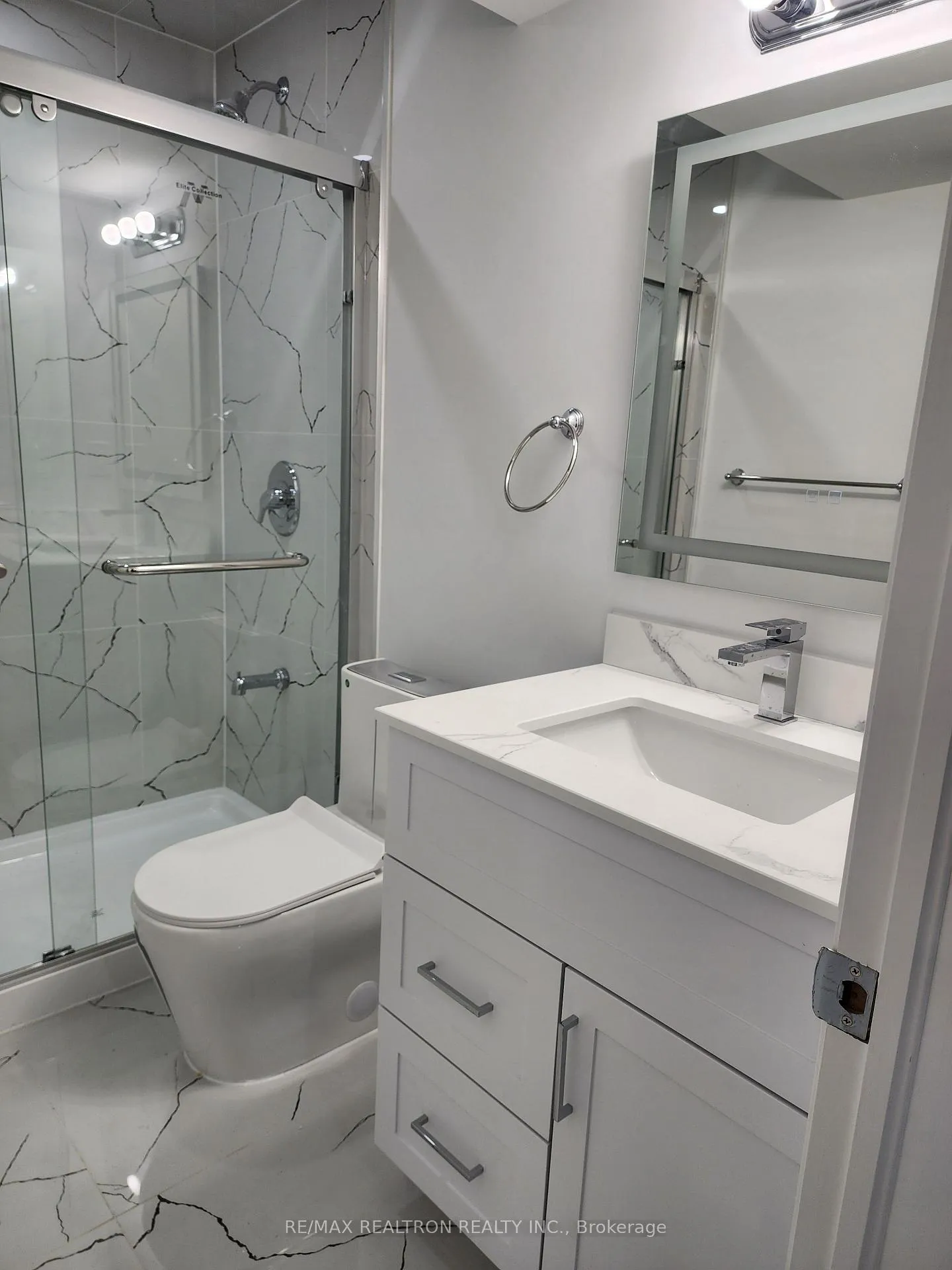 Photo 13 of 15 Mccourt Drive, Ajax, South East — HOMEH