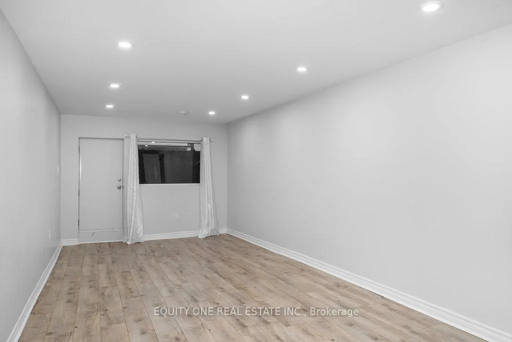 Photo 201 of 2725 Colman Street, Ottawa, Riverside Park — HOMEH
