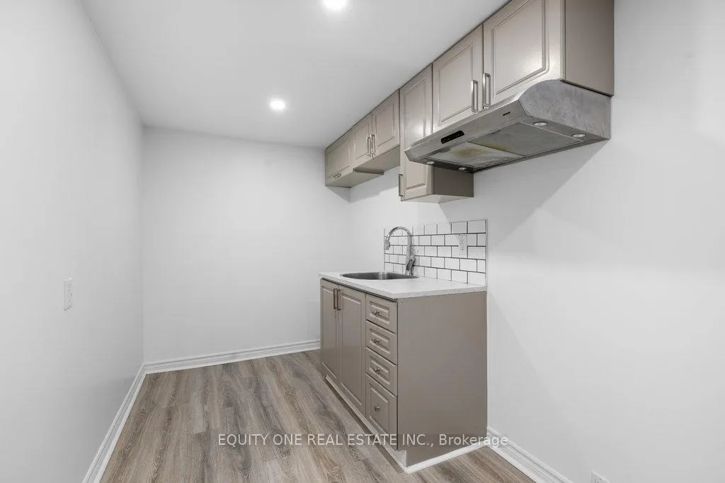 Photo 249 of 2725 Colman Street, Ottawa, Riverside Park — HOMEH