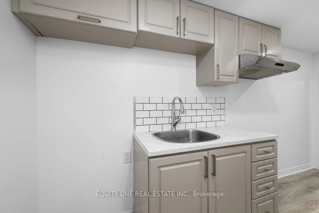 Photo 251 of 2725 Colman Street, Ottawa, Riverside Park — HOMEH