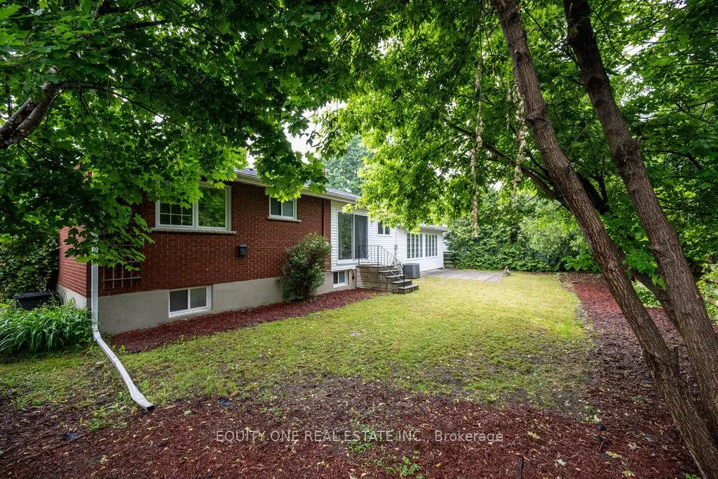 Photo 324 of 2725 Colman Street, Ottawa, Riverside Park — HOMEH