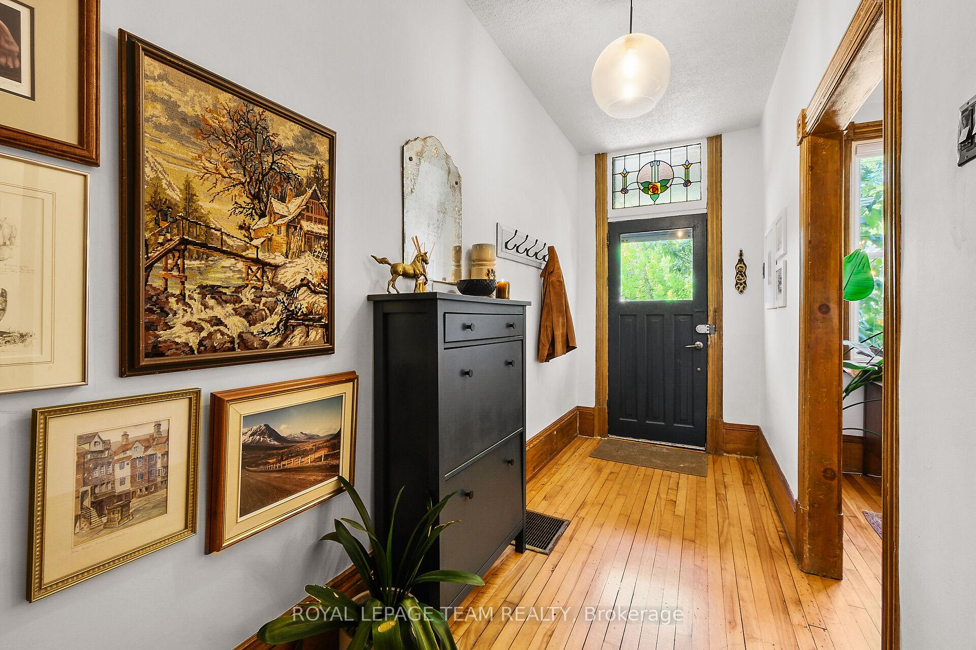 Photo 5 of 159 Hinton Avenue N, Ottawa, Ottawa West — HOMEH