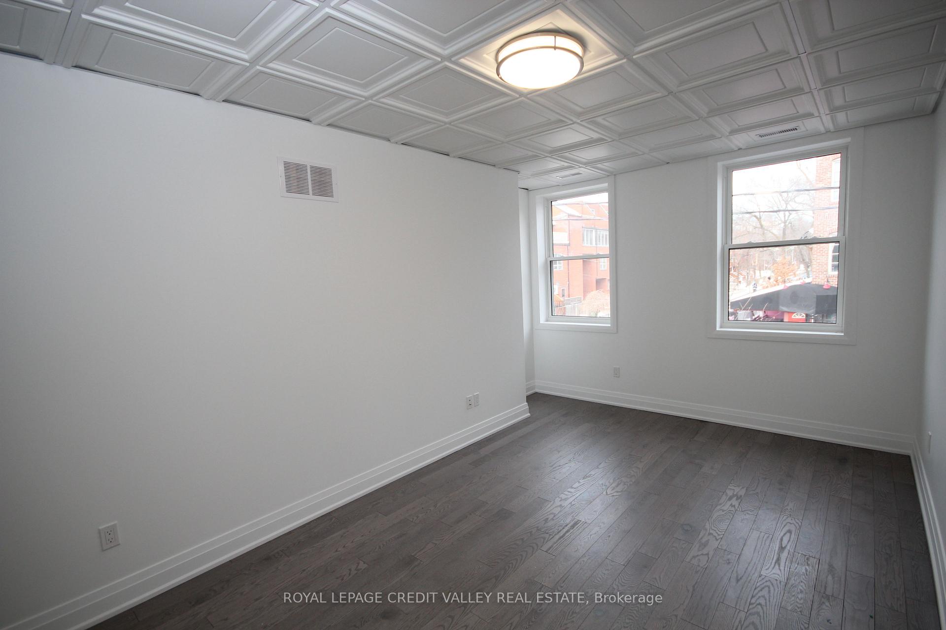 Photo 6 of Unit Upper, 31 Baldwin Street, Toronto, Kensington-Chinatown — HOMEH
