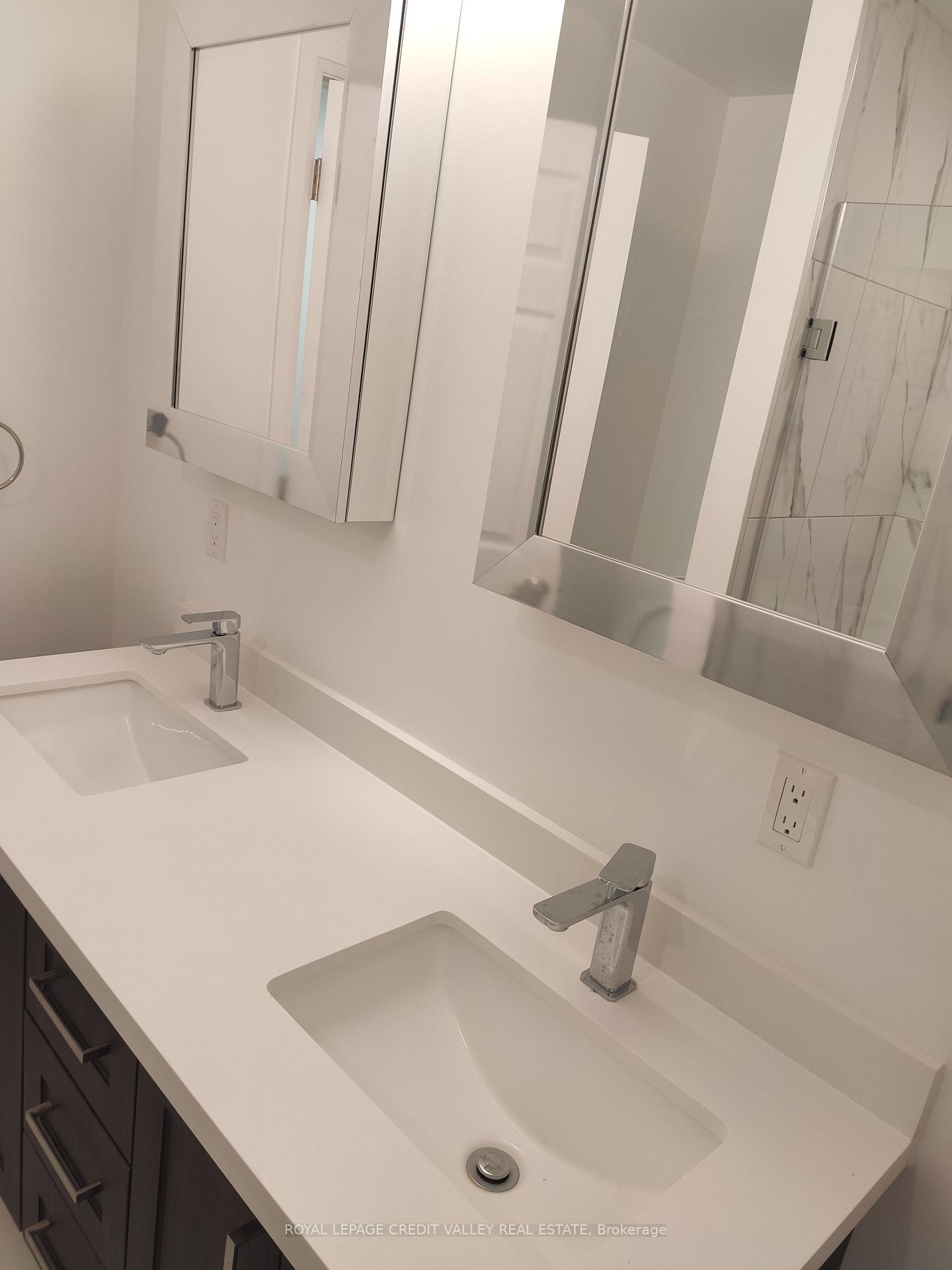 Photo 13 of Unit Upper, 31 Baldwin Street, Toronto, Kensington-Chinatown — HOMEH