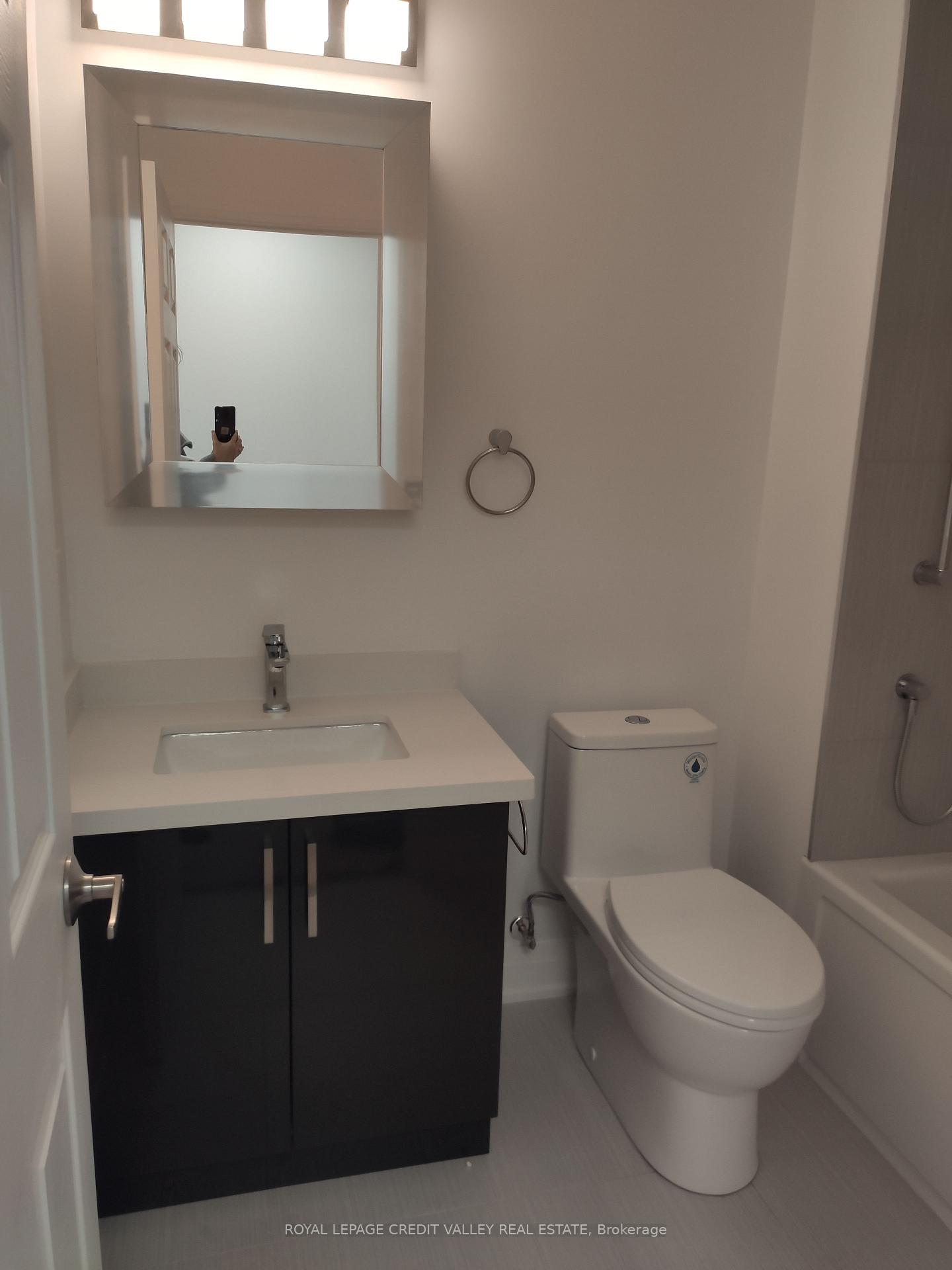 Photo 14 of Unit Upper, 31 Baldwin Street, Toronto, Kensington-Chinatown — HOMEH