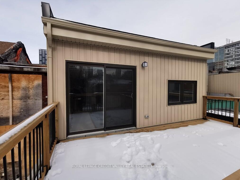 Photo 18 of Unit Upper, 31 Baldwin Street, Toronto, Kensington-Chinatown — HOMEH