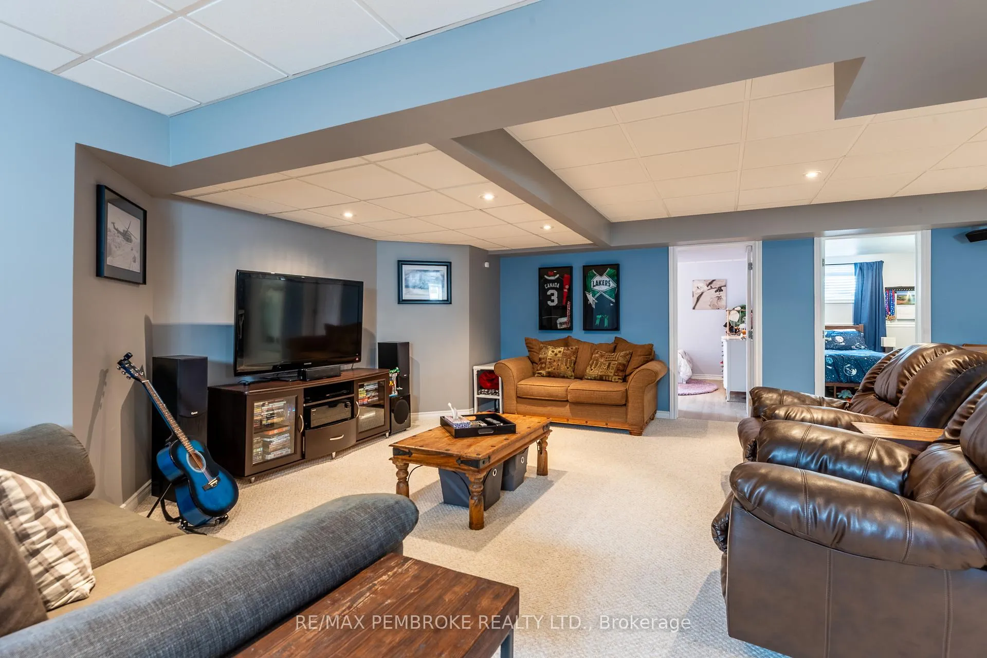Photo 35 of 14 Bedard Boulevard, Petawawa — HOMEH