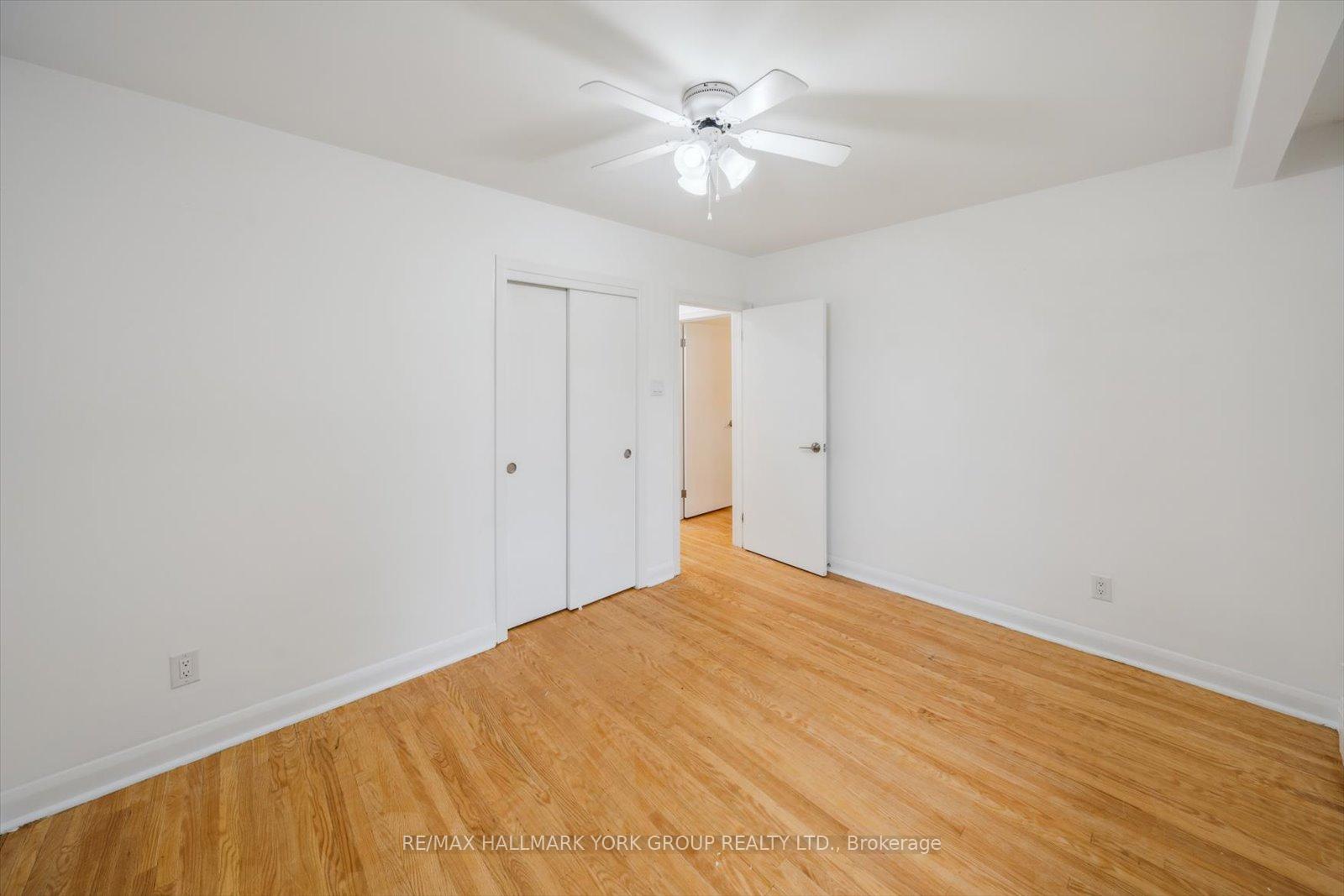 Photo 10 of 35 Winnipeg Road, Etobicoke, Kingsview Village-The Westway — HOMEH