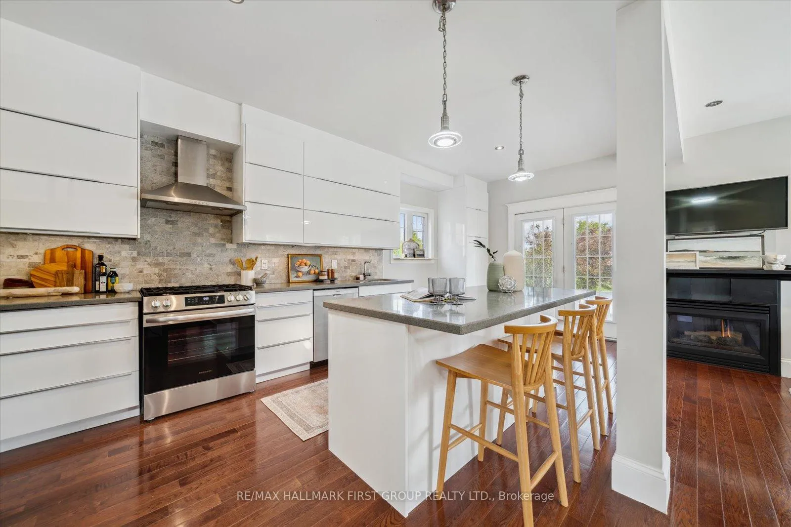 Photo 18 of 937 Pickering Beach Road, Ajax, South East — HOMEH