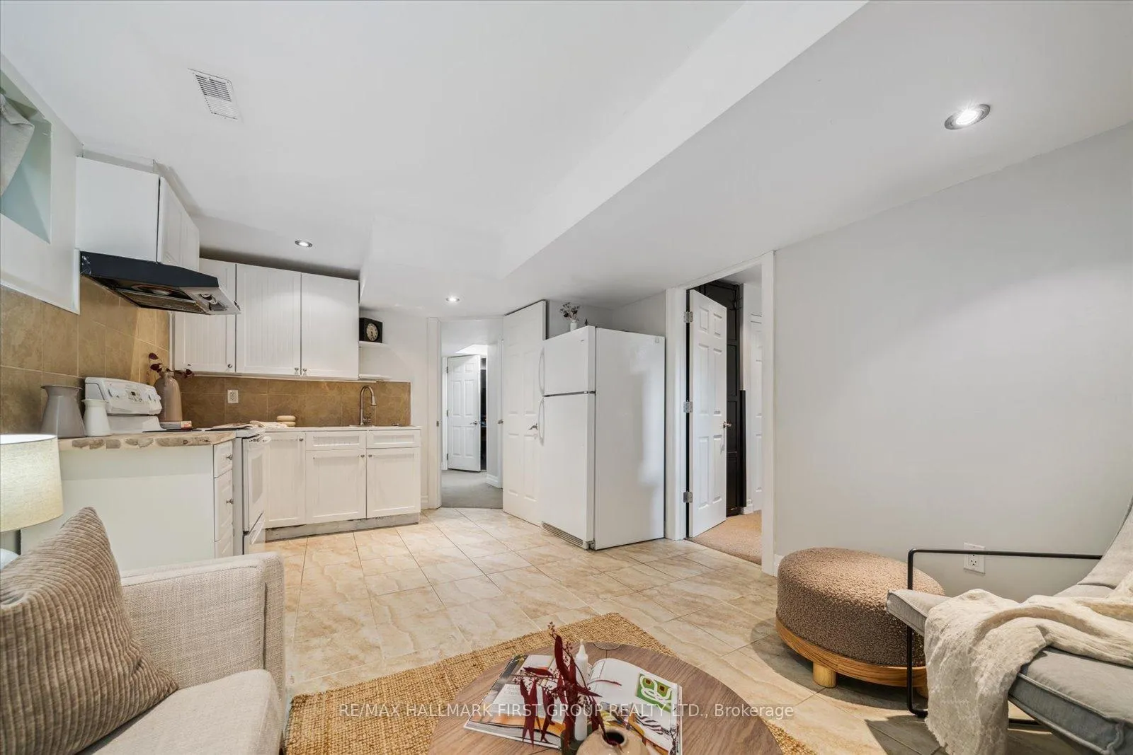Photo 104 of 937 Pickering Beach Road, Ajax, South East — HOMEH