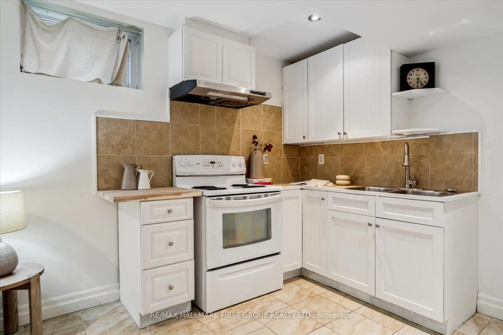 Photo 109 of 937 Pickering Beach Road, Ajax, South East — HOMEH