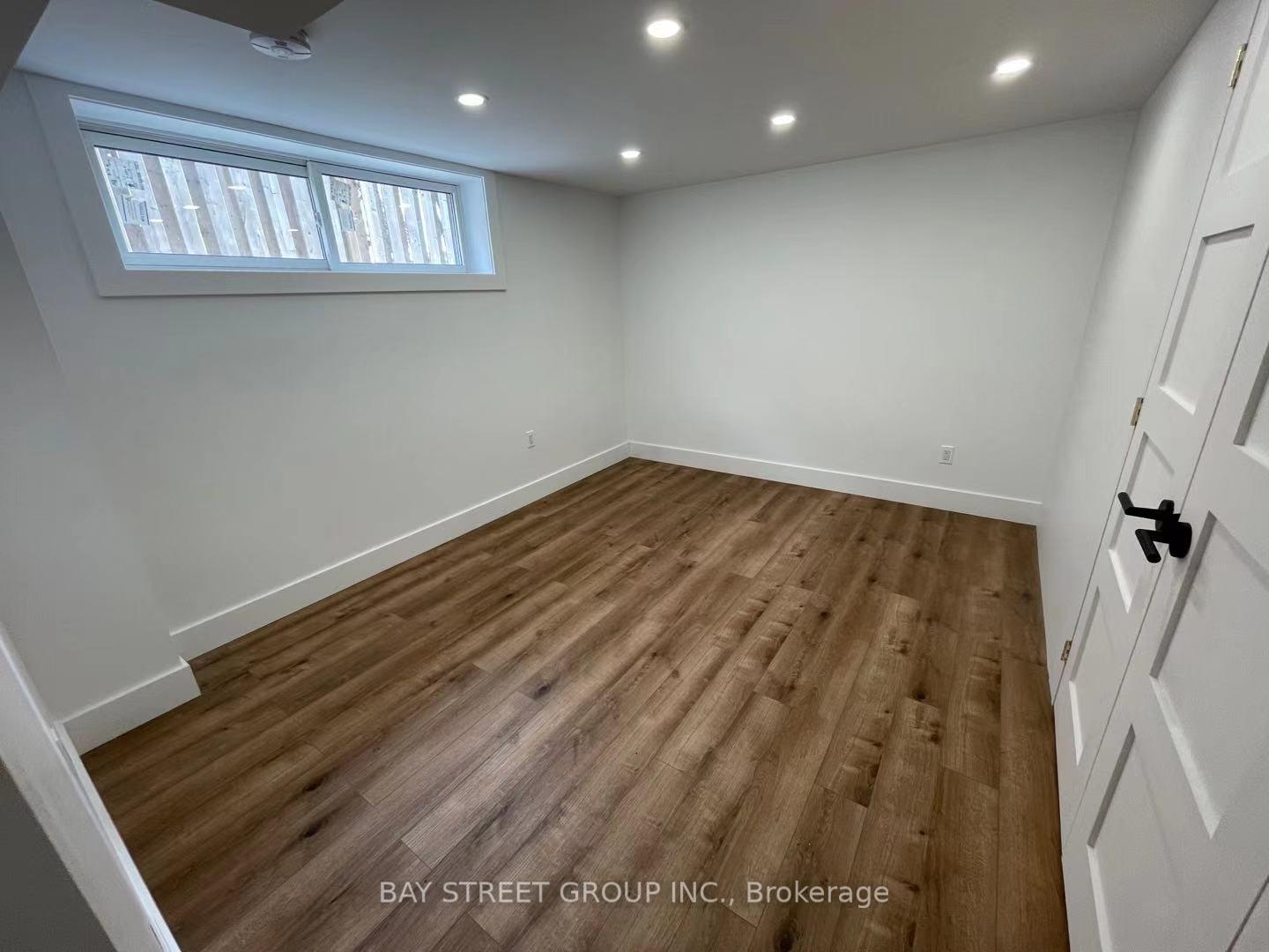 Photo 5 of 65 Windsor Road, Etobicoke, Kingsview Village-The Westway — HOMEH