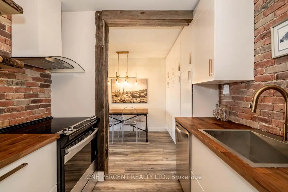 Photo 7 of Unit F11, 171 Edgehill Drive, Barrie, Letitia Heights — HOMEH