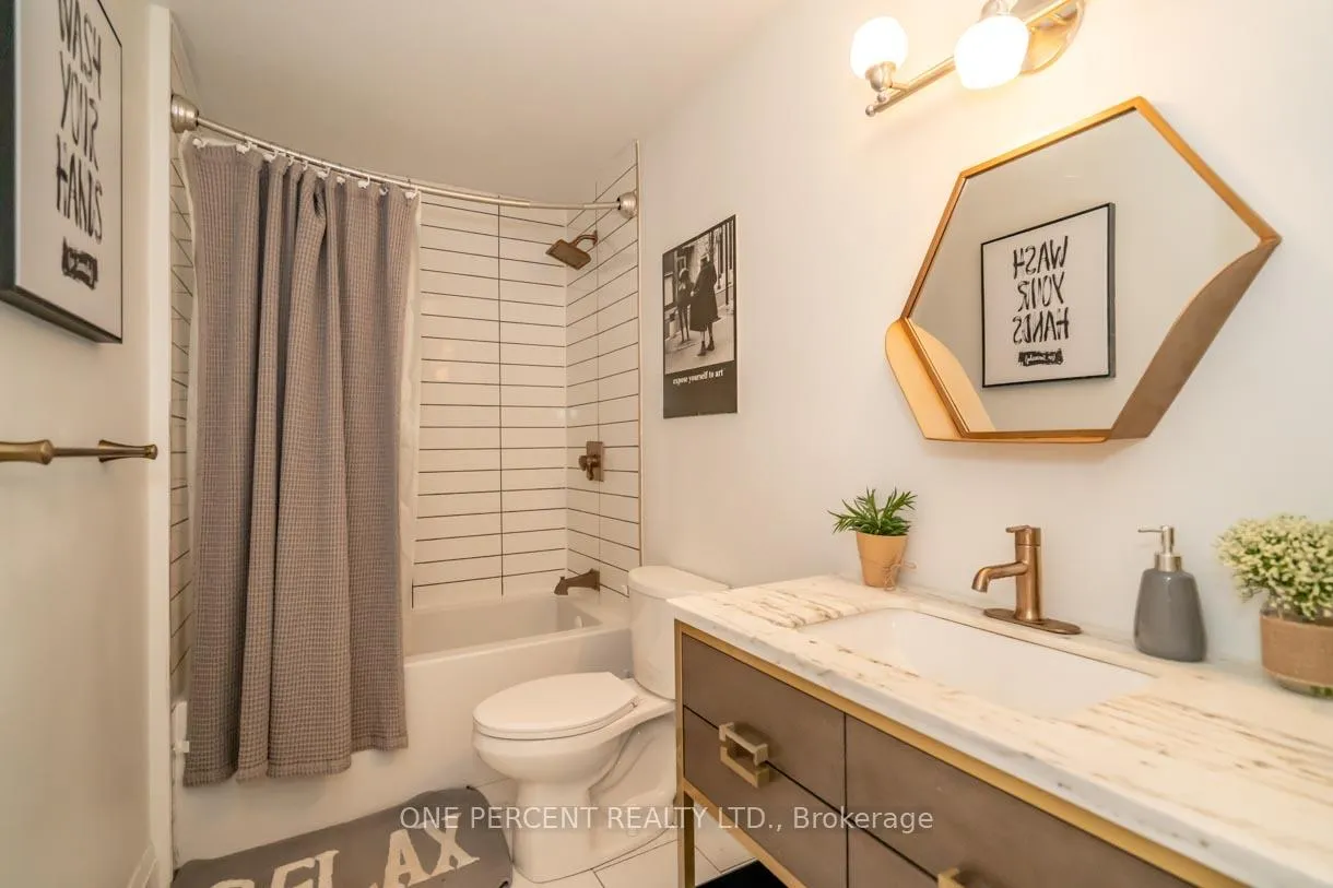 Photo 13 of Unit F11, 171 Edgehill Drive, Barrie, Letitia Heights — HOMEH