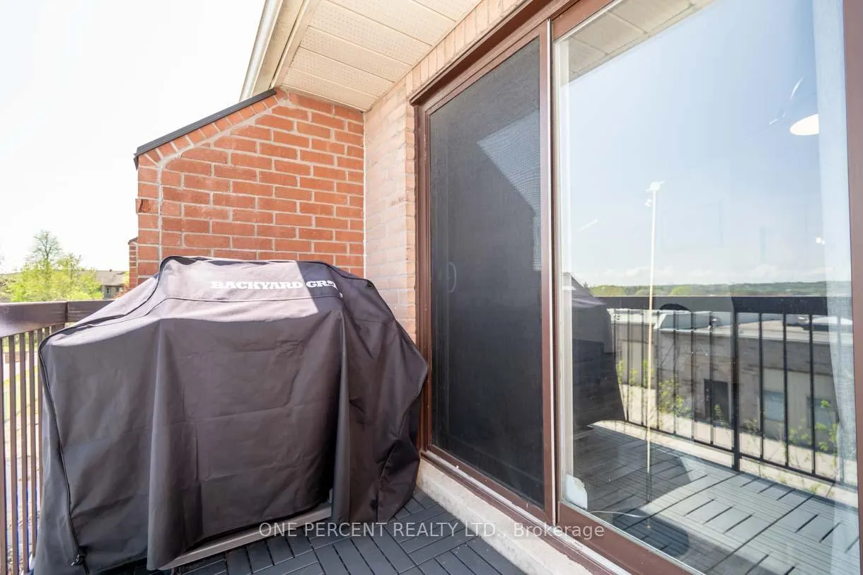 Photo 14 of Unit F11, 171 Edgehill Drive, Barrie, Letitia Heights — HOMEH