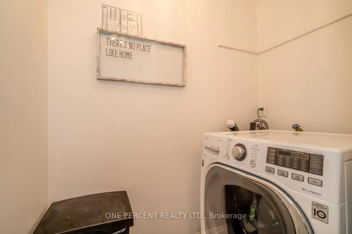 Photo 15 of Unit F11, 171 Edgehill Drive, Barrie, Letitia Heights — HOMEH