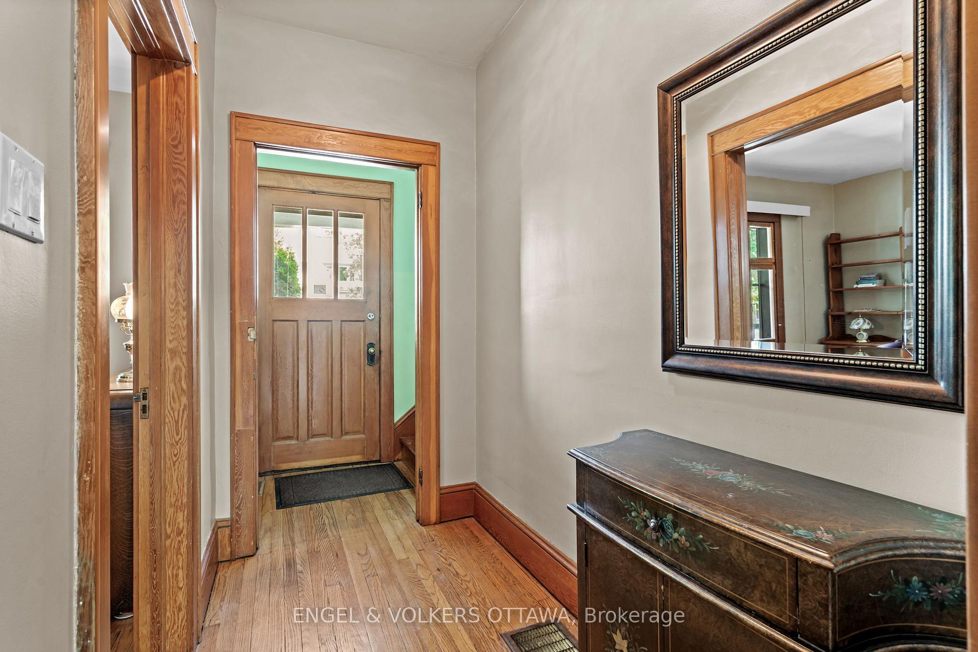 Photo 6 of 76 Huron Avenue N, Ottawa, Ottawa West — HOMEH