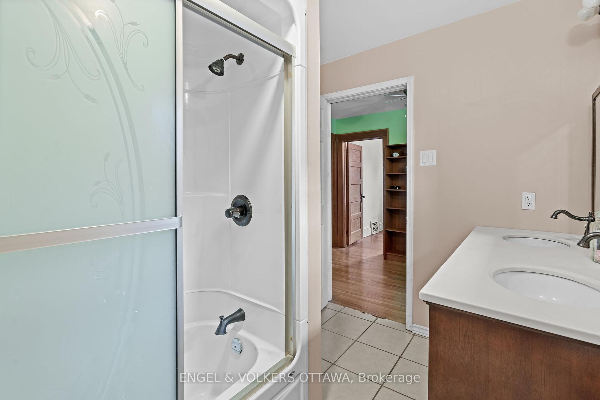 Photo 33 of 76 Huron Avenue N, Ottawa, Ottawa West — HOMEH