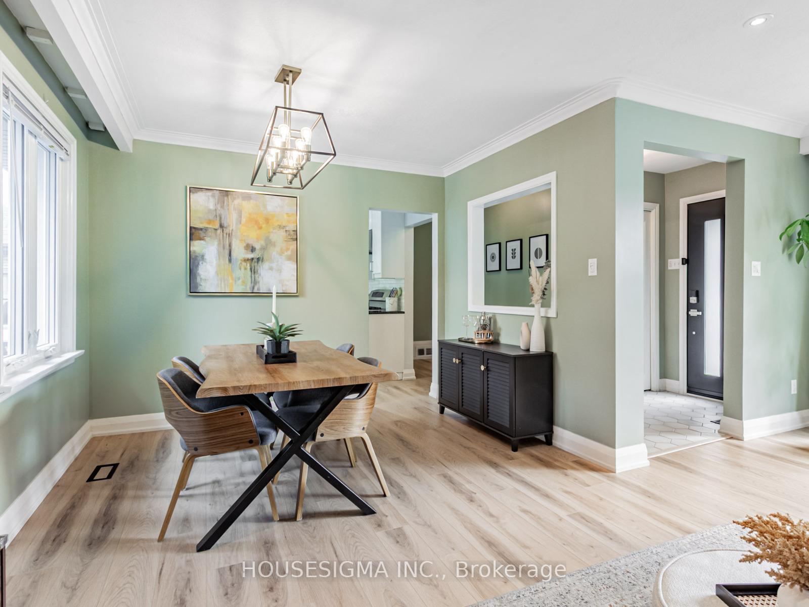 Photo 5 of 72 Ludstone Drive, Etobicoke, Willowridge-Martingrove-Richview — HOMEH