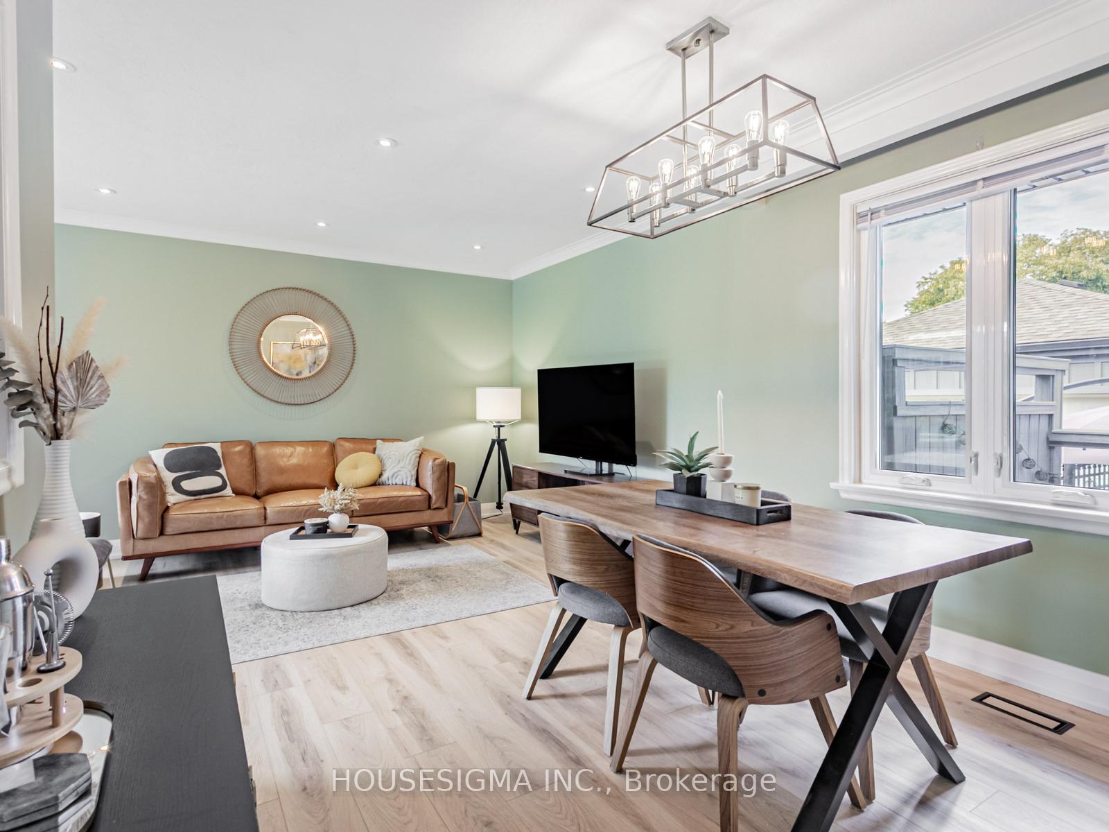 Photo 11 of 72 Ludstone Drive, Etobicoke, Willowridge-Martingrove-Richview — HOMEH