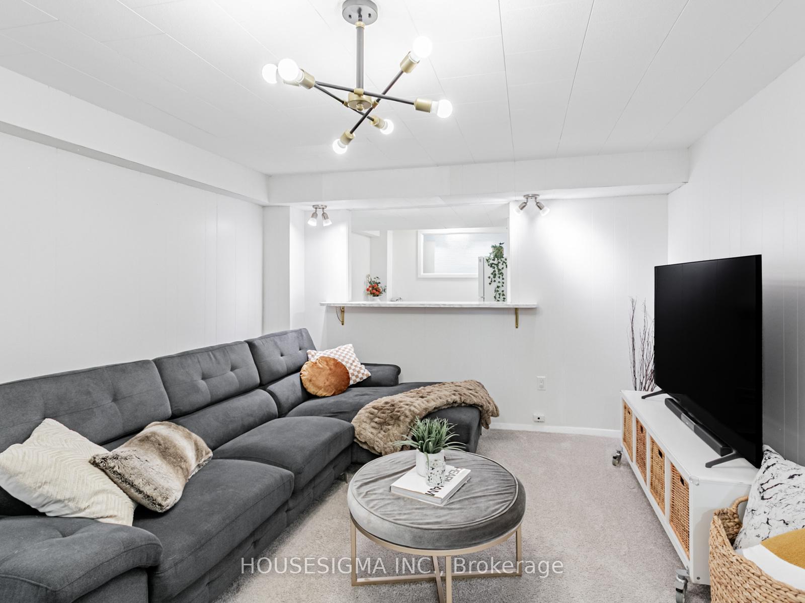 Photo 21 of 72 Ludstone Drive, Etobicoke, Willowridge-Martingrove-Richview — HOMEH