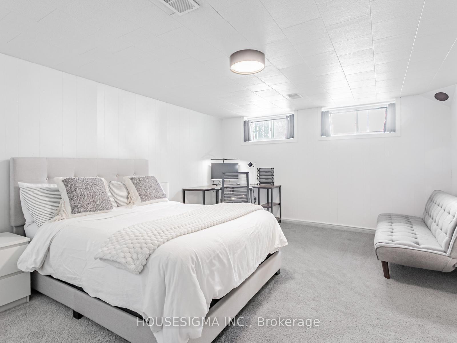 Photo 24 of 72 Ludstone Drive, Etobicoke, Willowridge-Martingrove-Richview — HOMEH